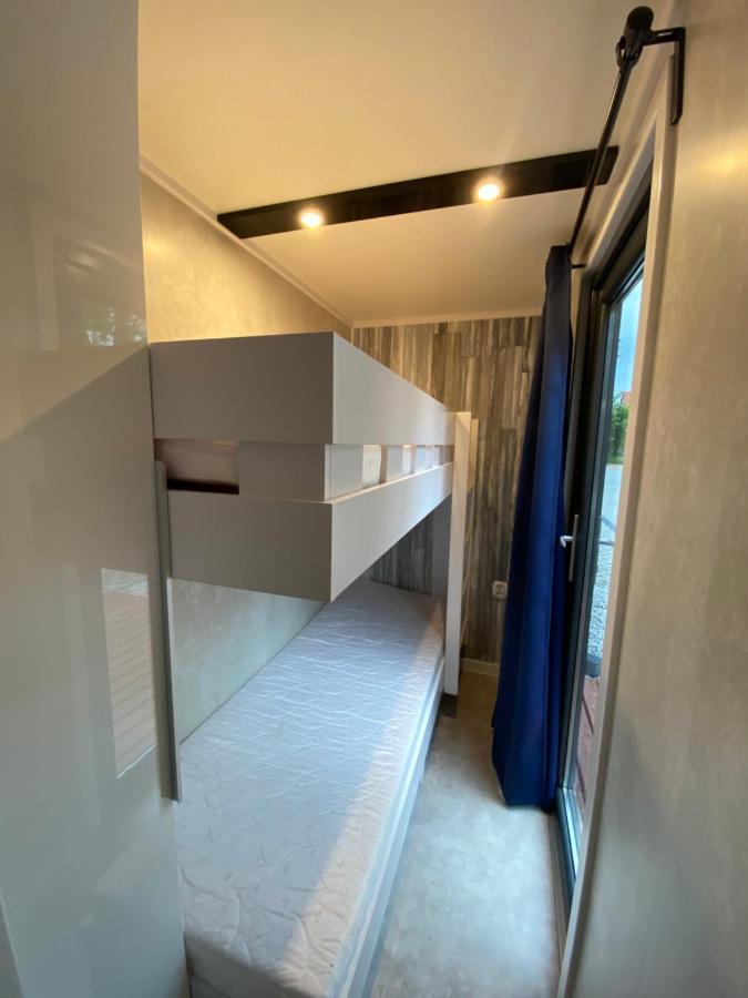 Domy Nad Morzem - Chata Pirata- Tiny House Dziwnów Buitenkant foto