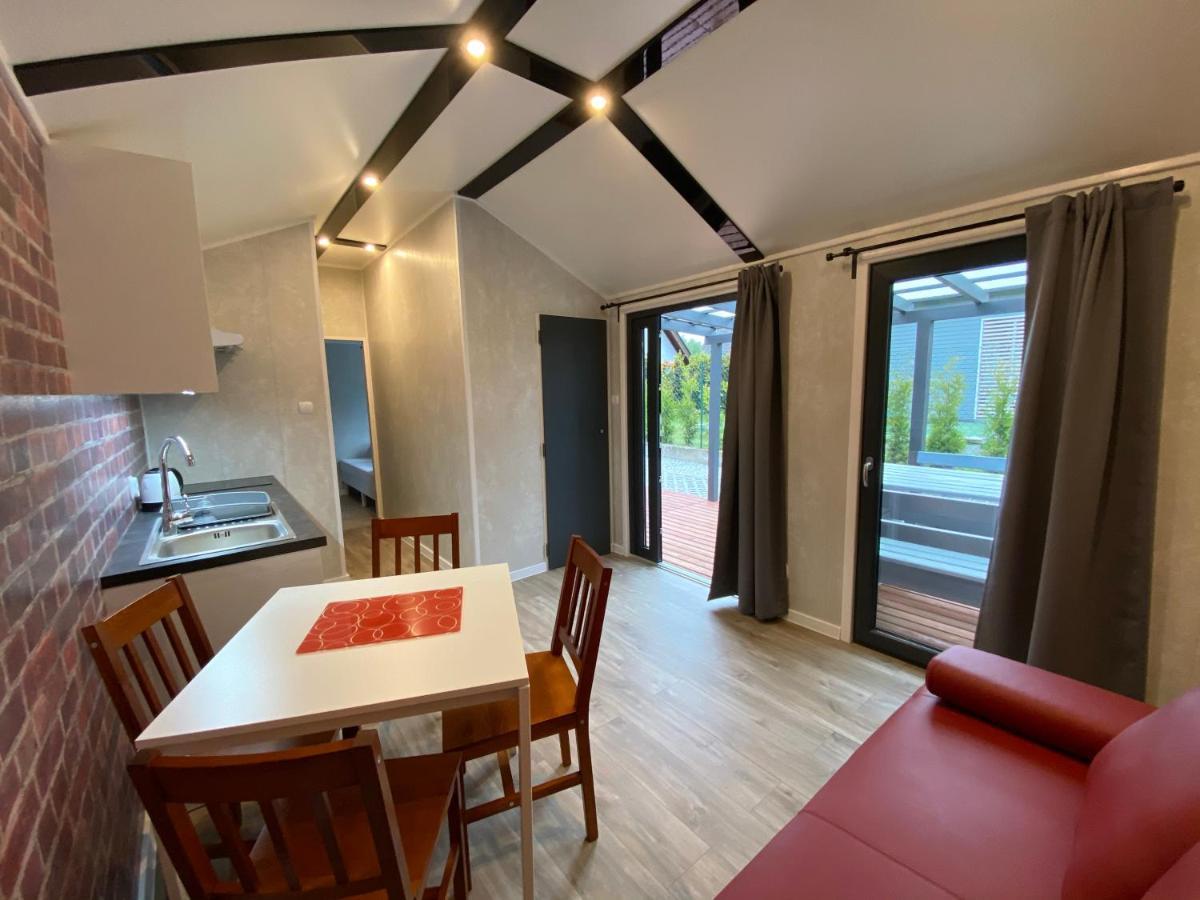 Domy Nad Morzem - Chata Pirata- Tiny House Dziwnów Buitenkant foto